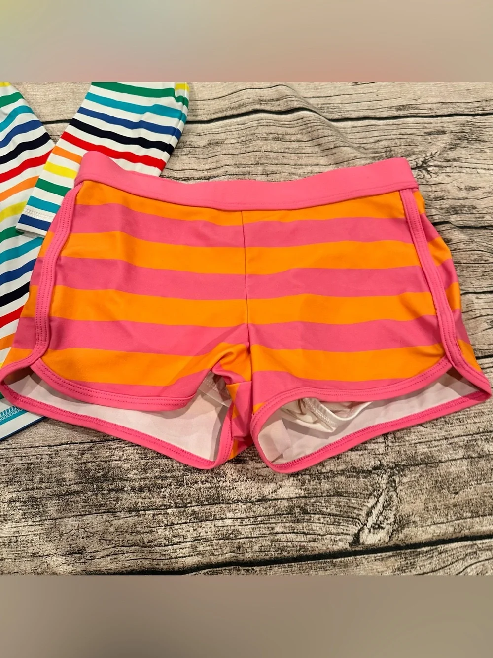 Primary rainbow stripe